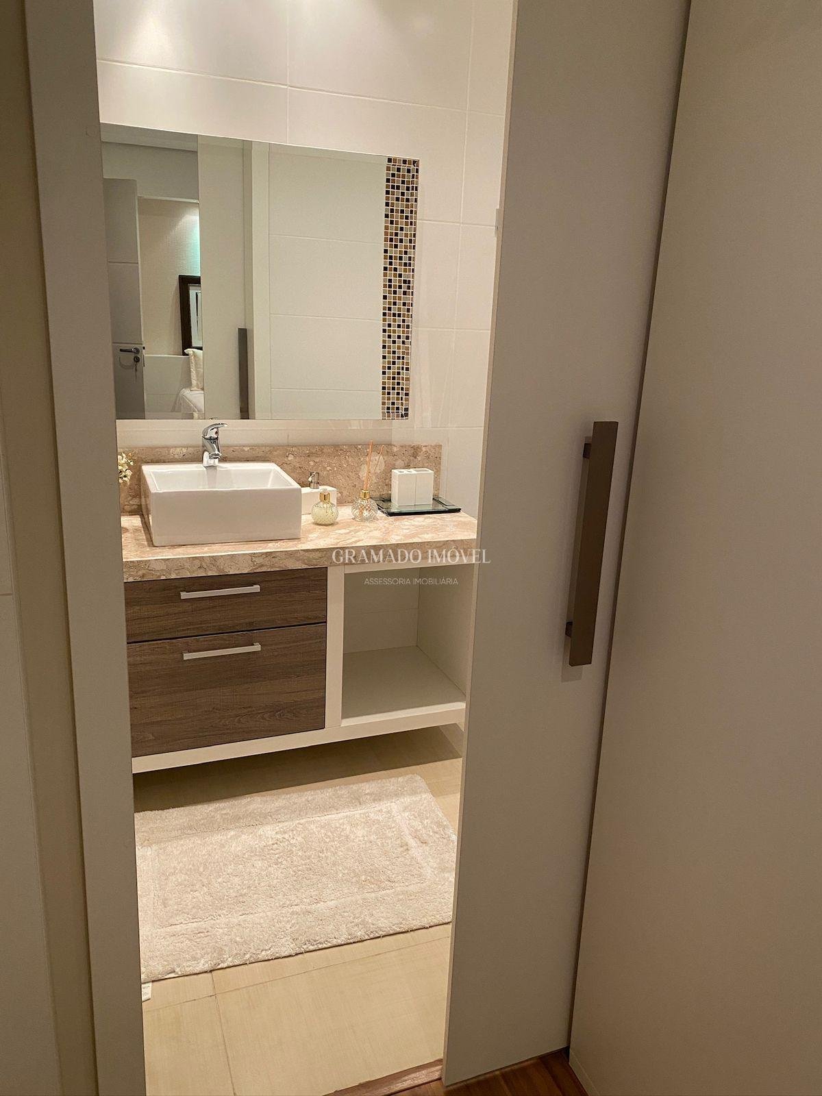 8552196d-d700-41e1-9f57-8b84ecd52a63